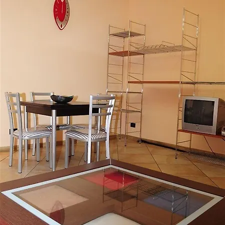 Apartment Tourism *